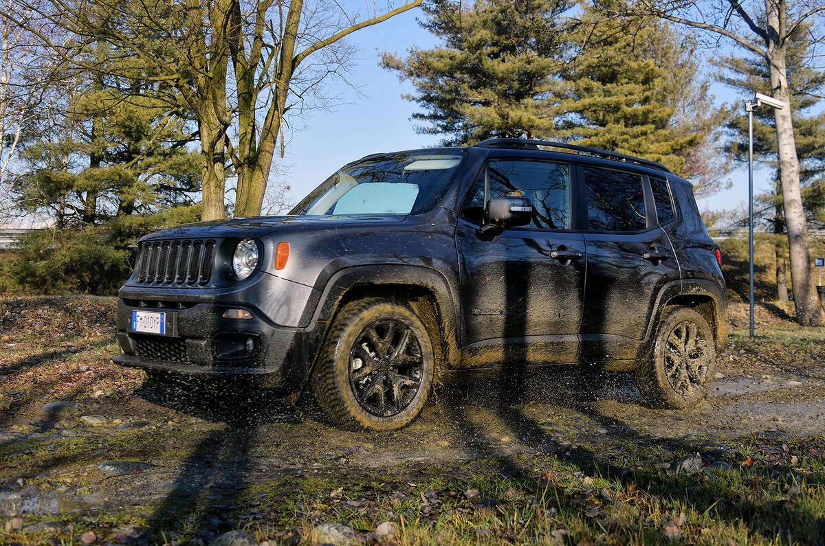 Facelifted Jeep Renegade shown at Turin motor show