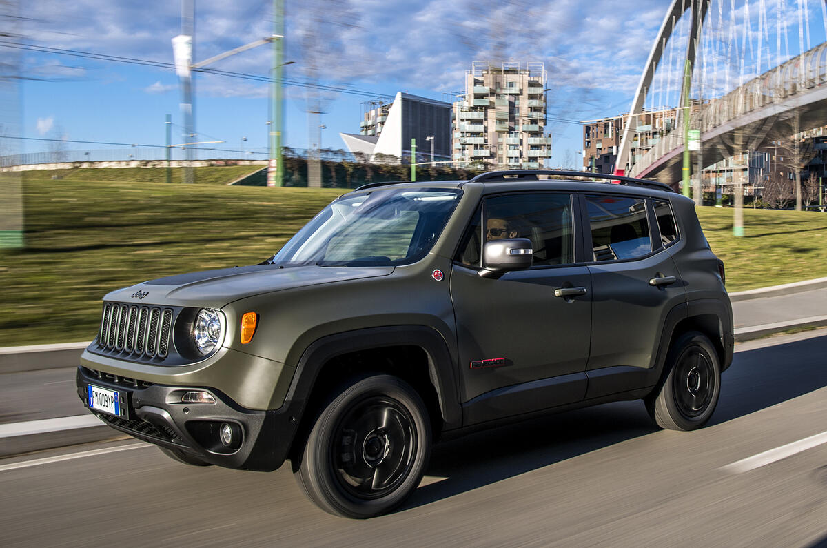 Facelifted Jeep Renegade shown at Turin motor show