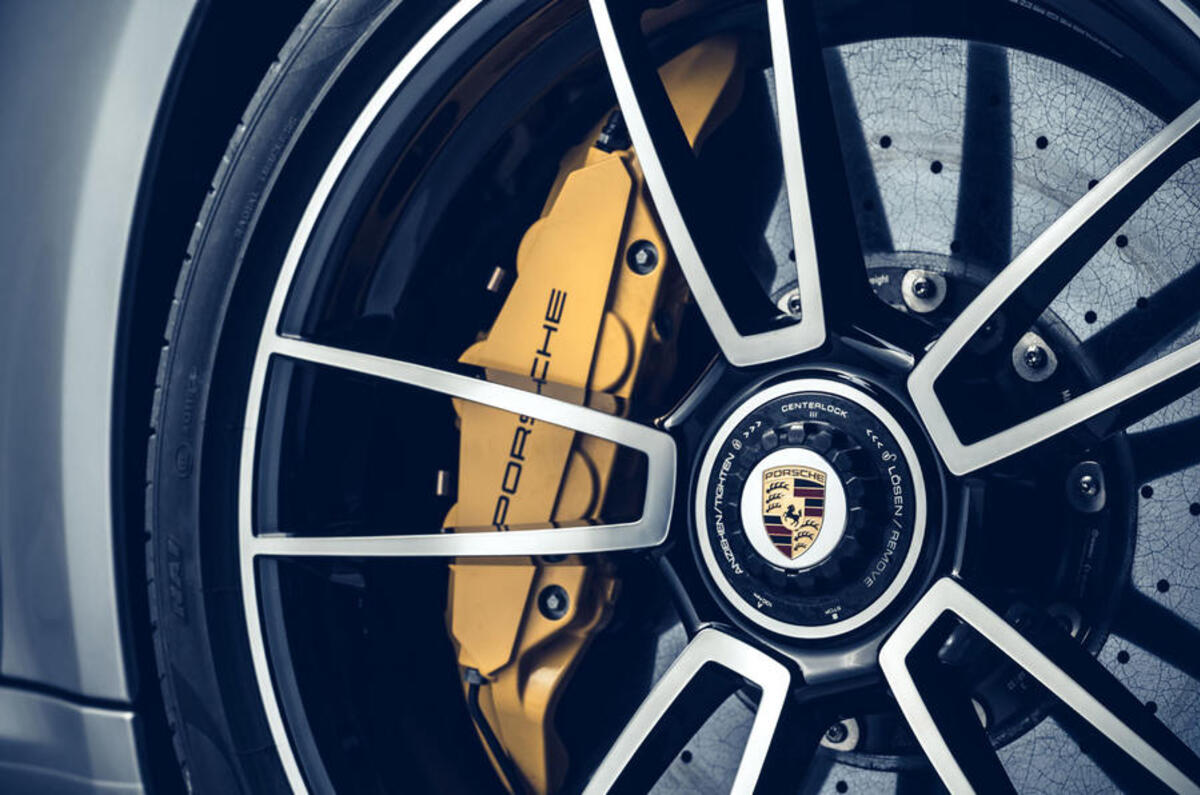 Porsche 911 Turbo S 2020 official images - brake calipers