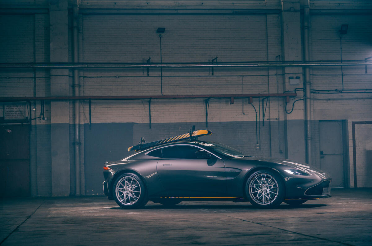 18 aston martin vantage 007 edition 18 aston martin vantage 007 edition