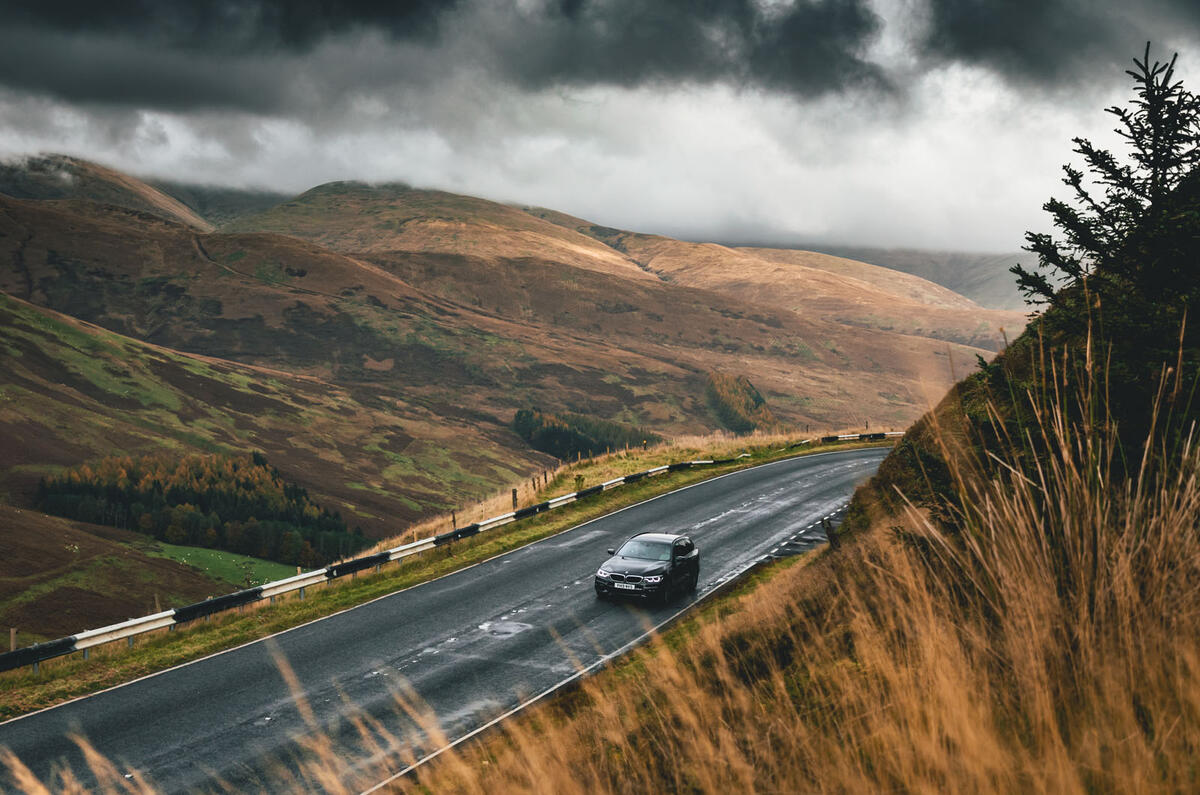 Beamer and basket Beamer and basket