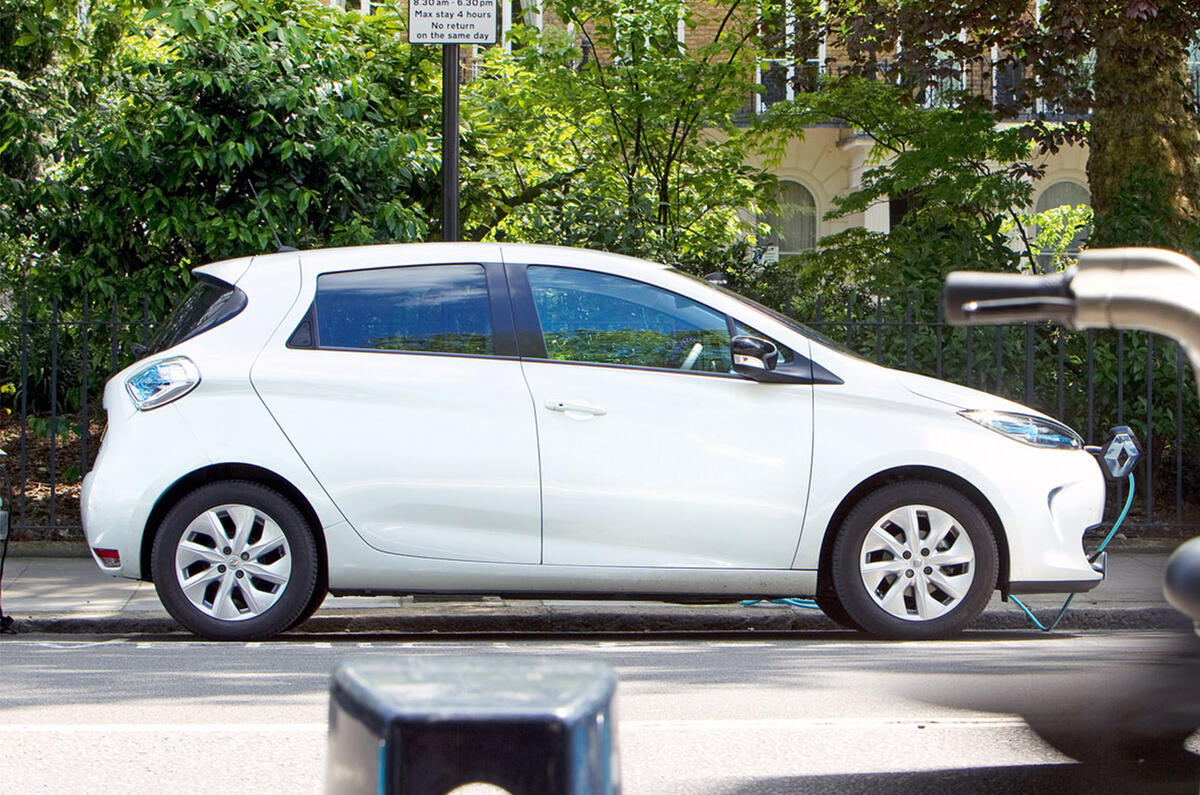 Renault Zoe - stationary side Renault Zoe - stationary side