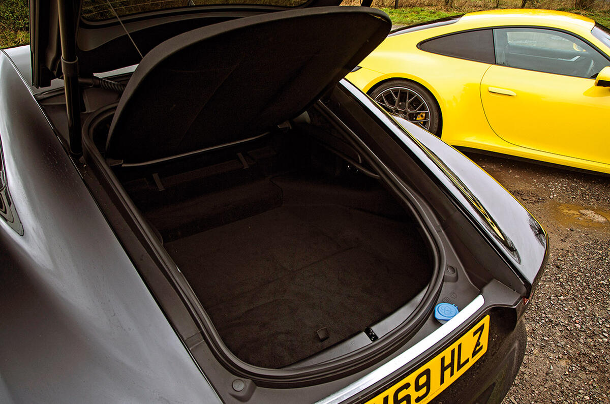 Jaguar F-Type R 2020 - static boot Jaguar F-Type R 2020 - static boot