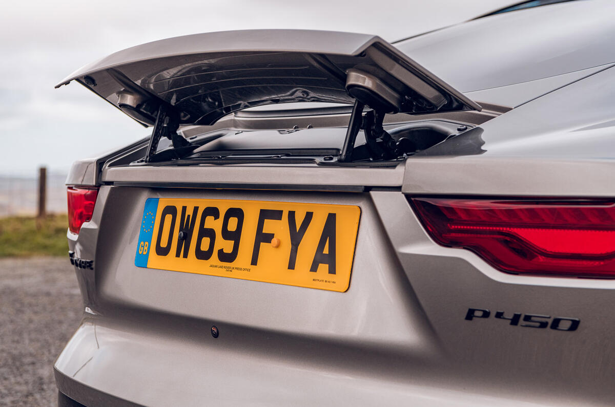 Jaguar F-Type - spoiler Jaguar F-Type - spoiler