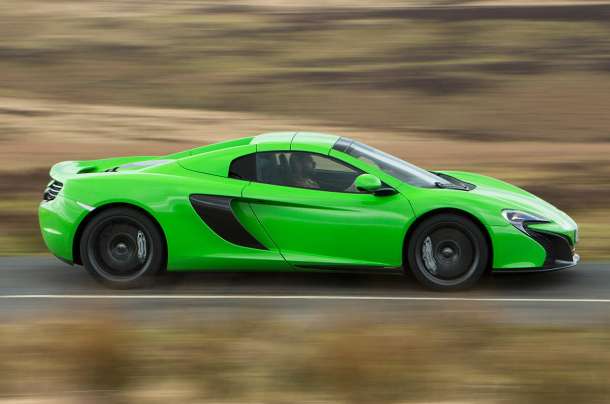 McLaren 650S - side
