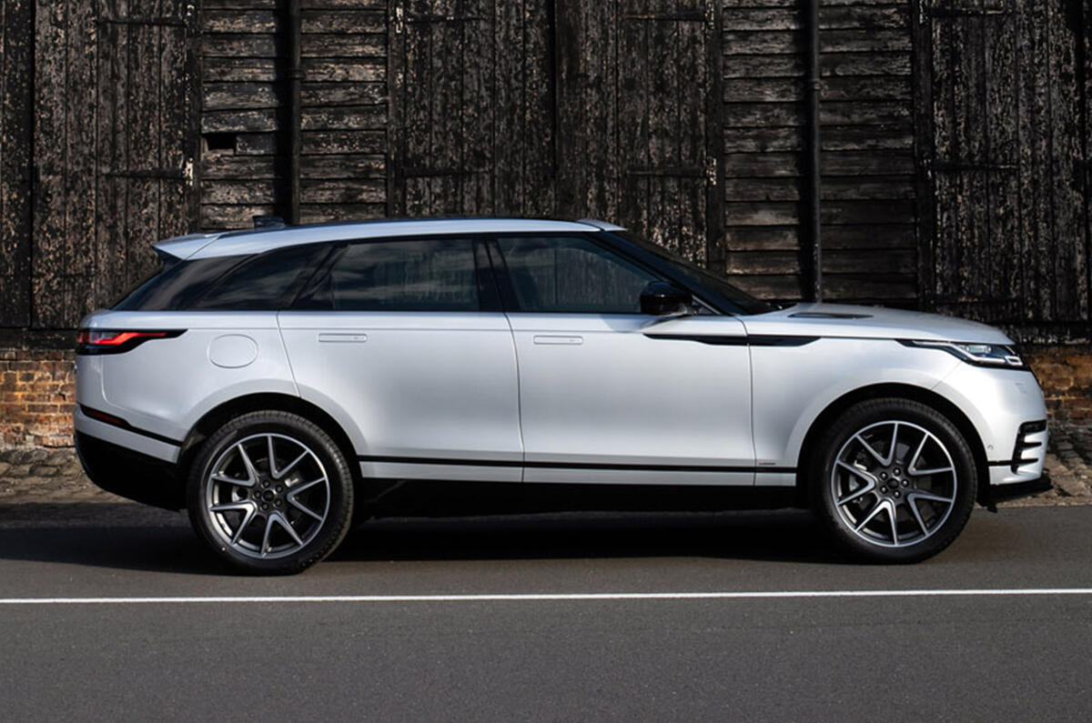 Range Rover Velar - side