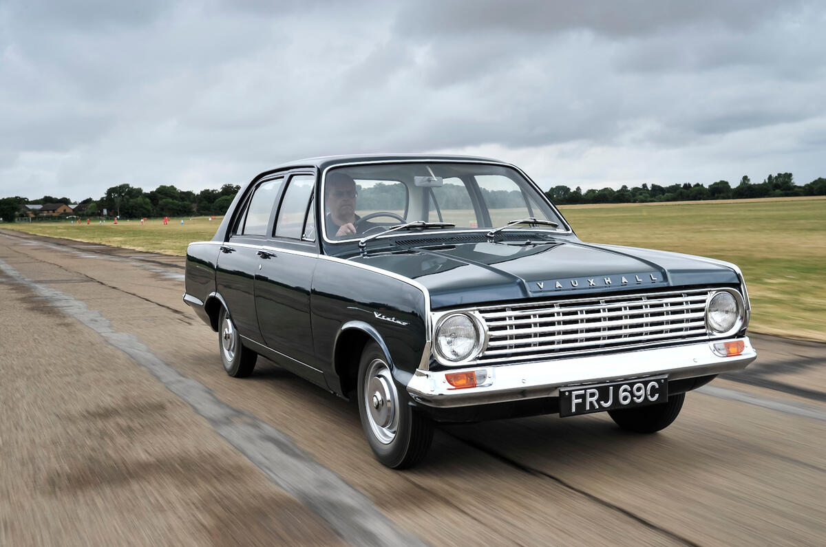 1965 Vauxhall FC Victor 101 Super(003)