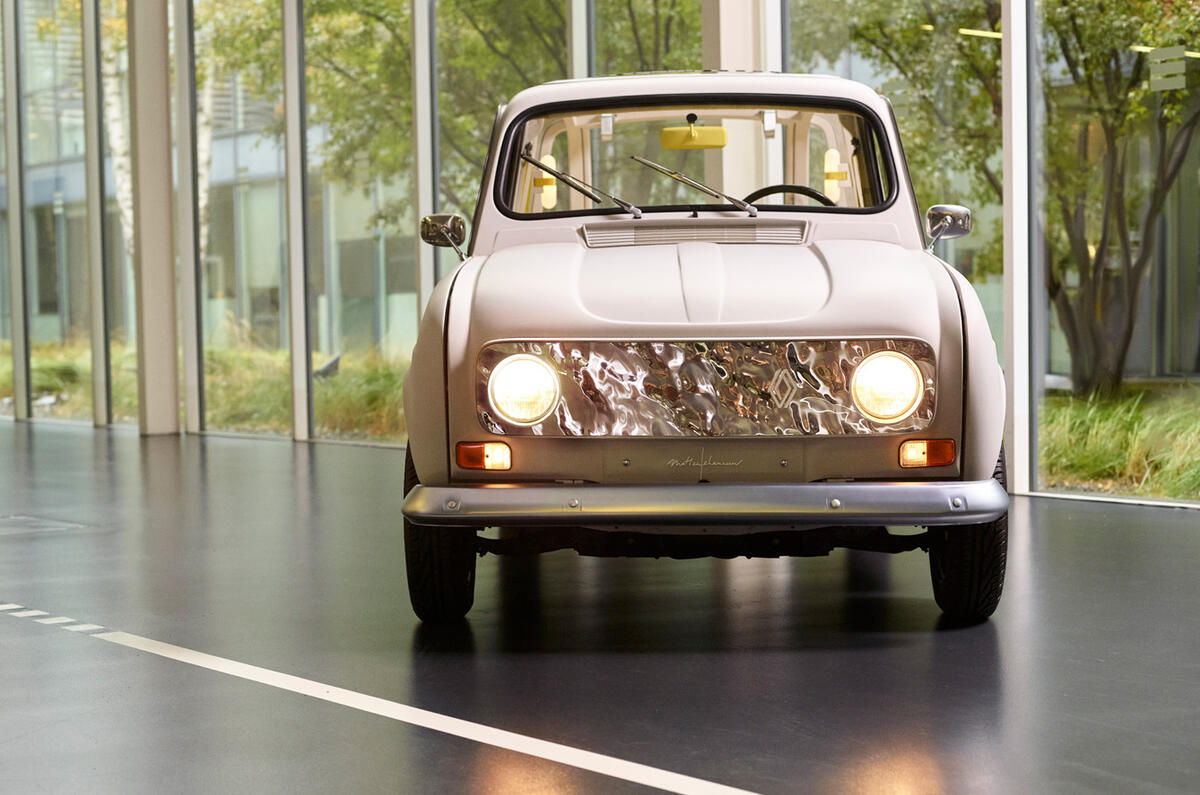 19736 SUITEN4 concept