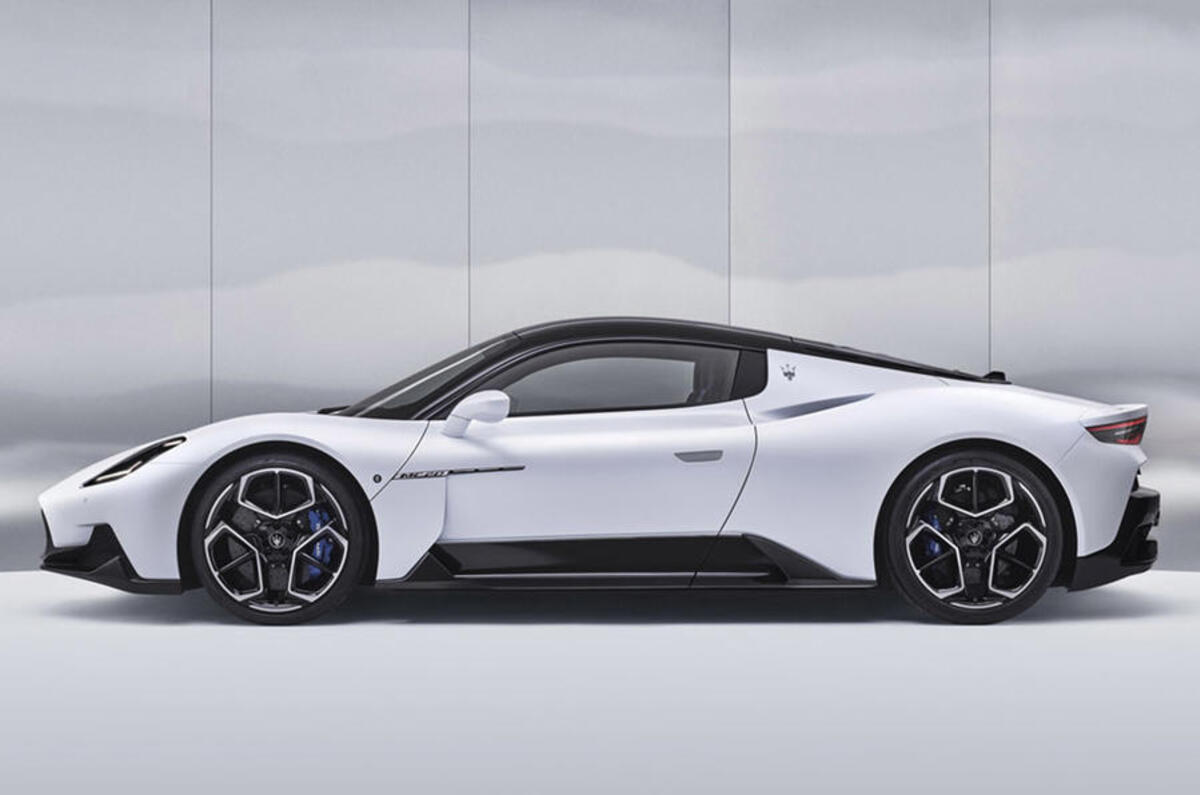 Maserati MC20 side profile