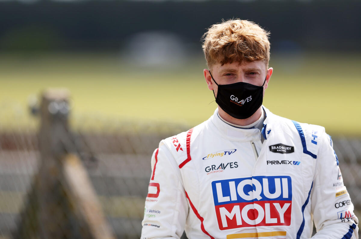 19 Gravett 000001 19 Gravett 000001