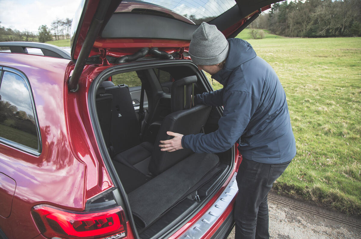 19 LUC VW Tiguan R Mercedes GLB 2021 0184