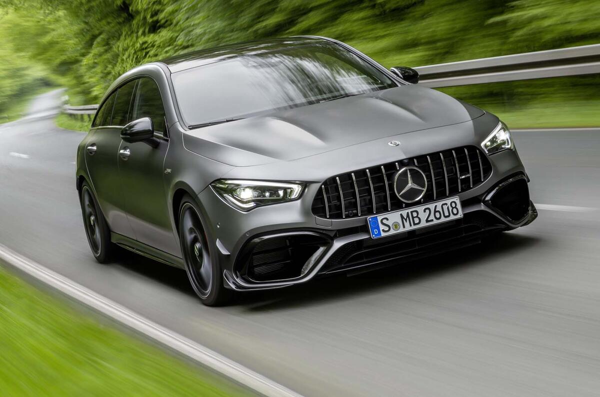 Mercedes-AMG CLA 45 S Shooting Brake - driving