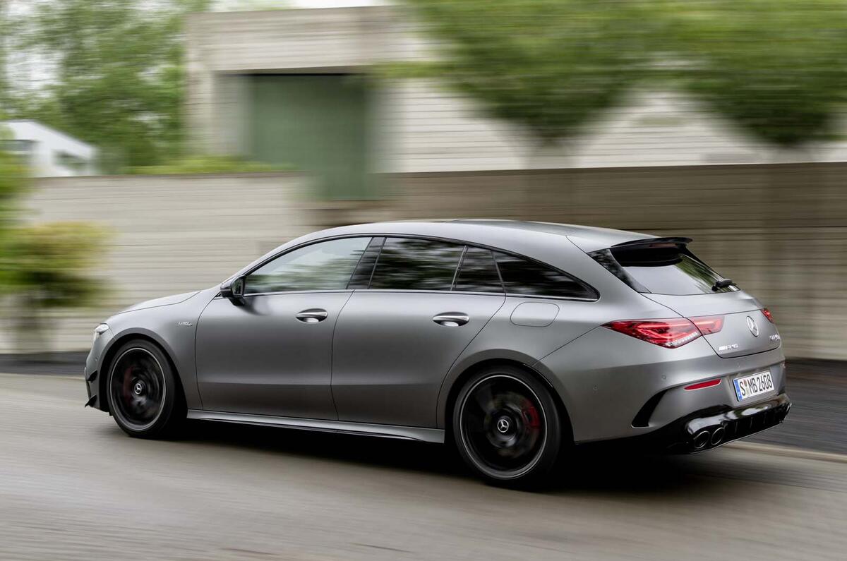Mercedes-AMG CLA 45 S Shooting Brake - driving