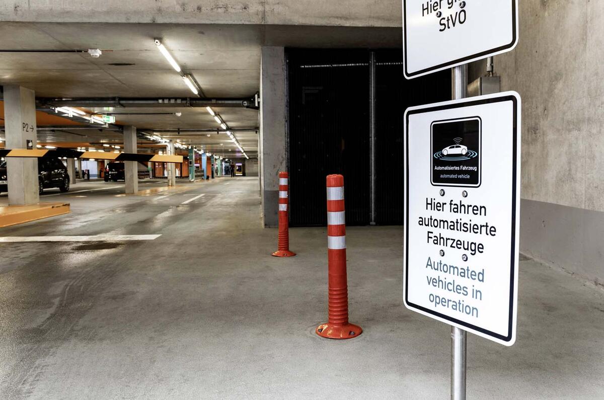 Daimler and Bosch unveil driverless parking garage