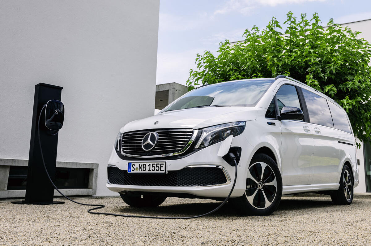 2020 Mercedes-Benz EQV revealed - charging