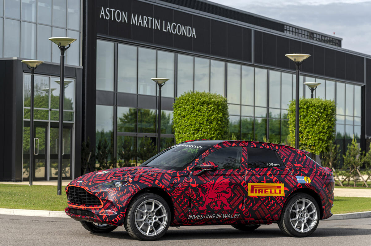 Aston Martin DBX