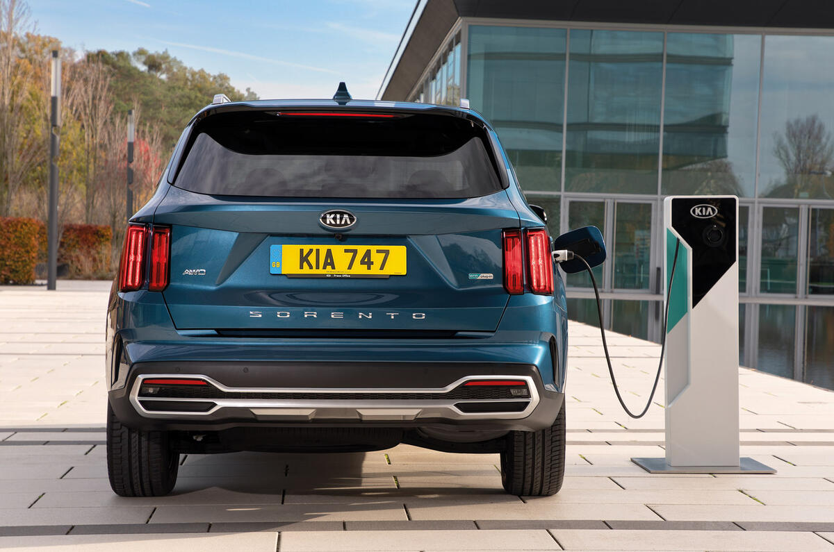 1 KiaCharge   Kia Sorento PHEV 2