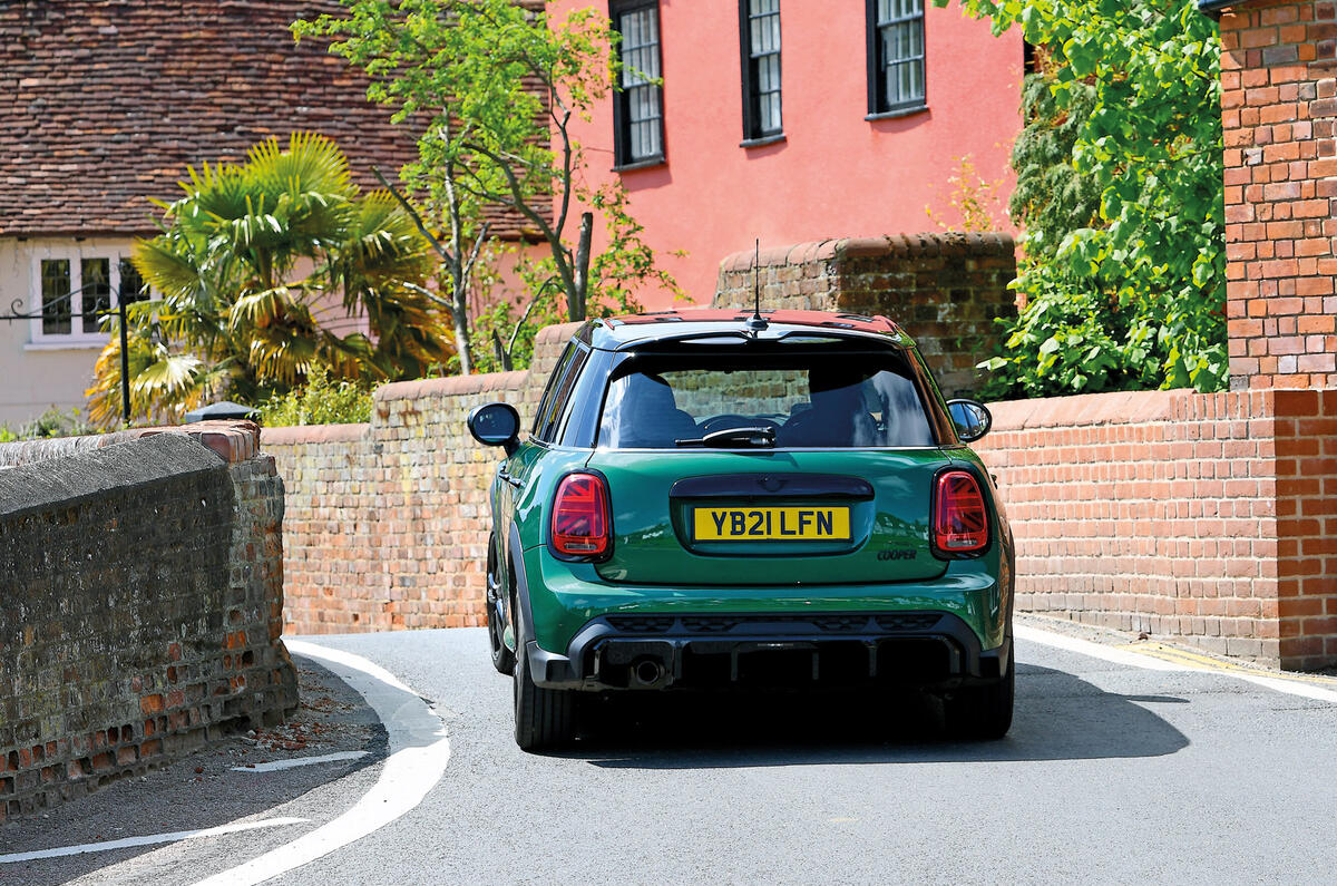 1 Mini Cooper 4 door LT  CH 20210528 2698