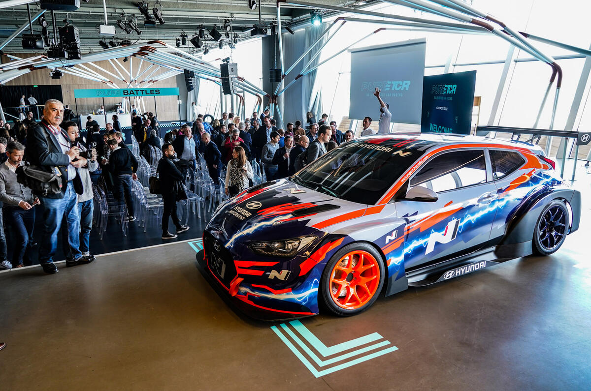 Pure ETCR Hyundai N Veloster - stationary front