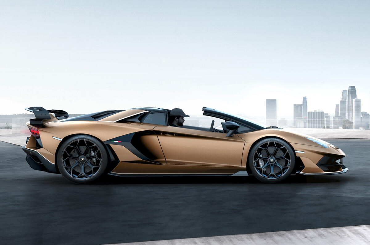 Lamborghini Aventador SVJ Roadster