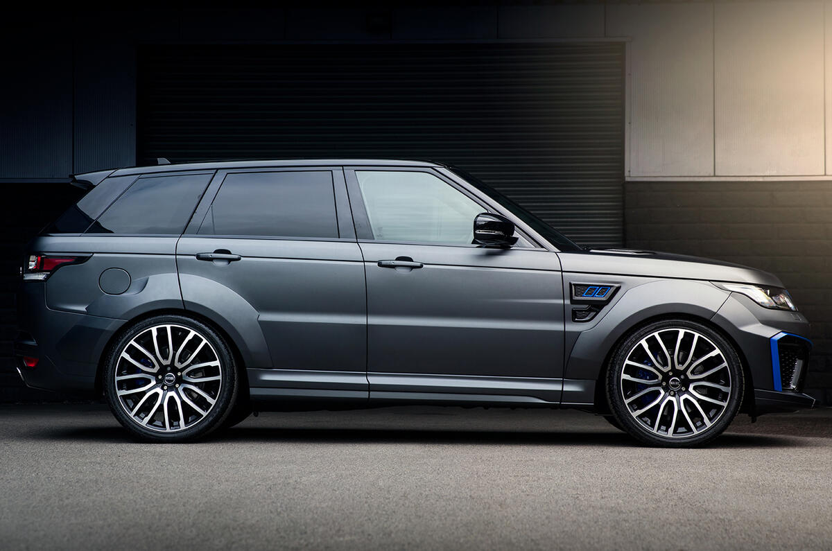 Kahn Design Range Rover SVR Pace Car