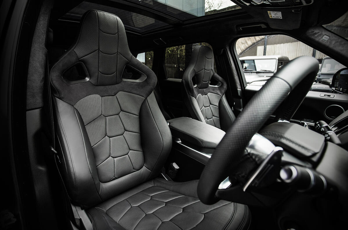 Kahn Design Range Rover SVR Pace Car