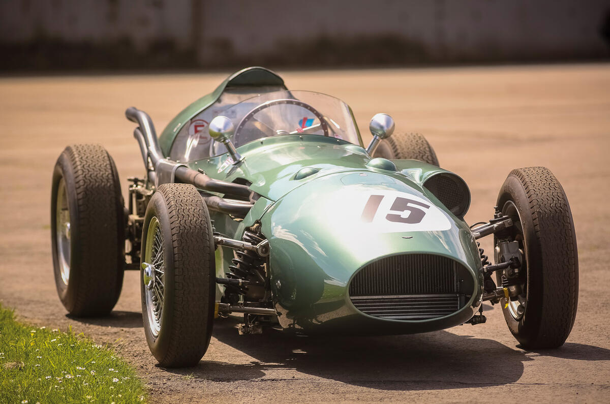 2 aston martin f1 2 aston martin f1