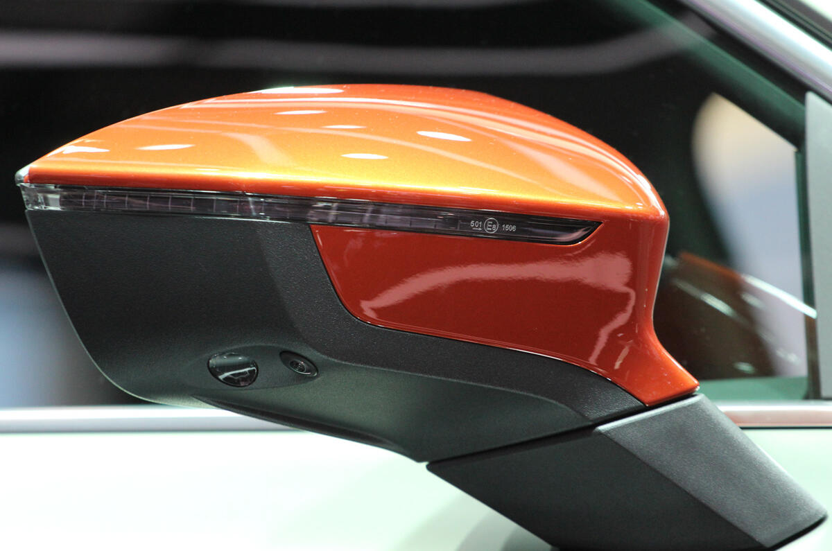 The Ateca X-PERIENCE features orange highlights The Ateca X-PERIENCE features orange highlights