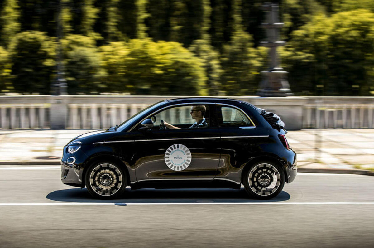 2 fiat 500 electric 2021 fd hero side