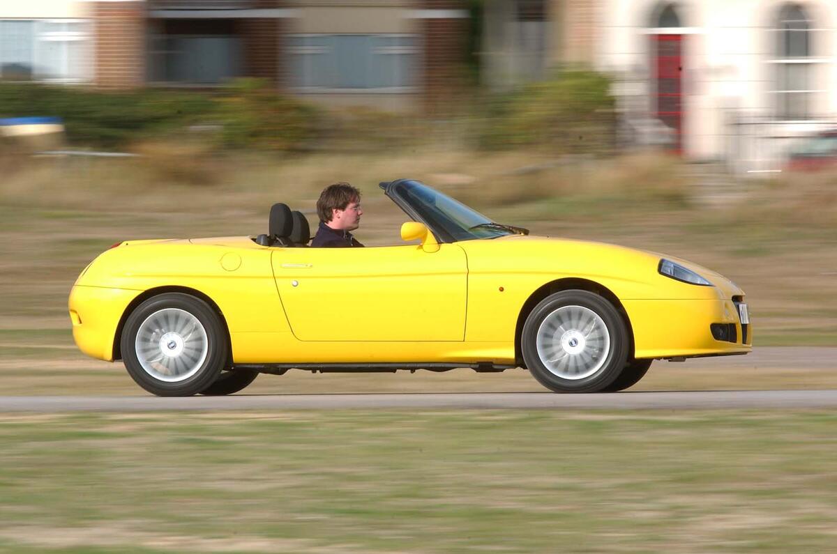 Fiat Barchetta 2003 side tracking Fiat Barchetta 2003 side tracking