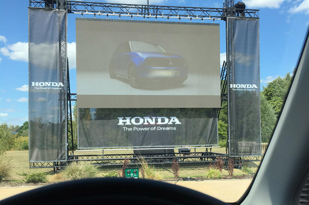Honda E - drive-through film Honda E - drive-through film