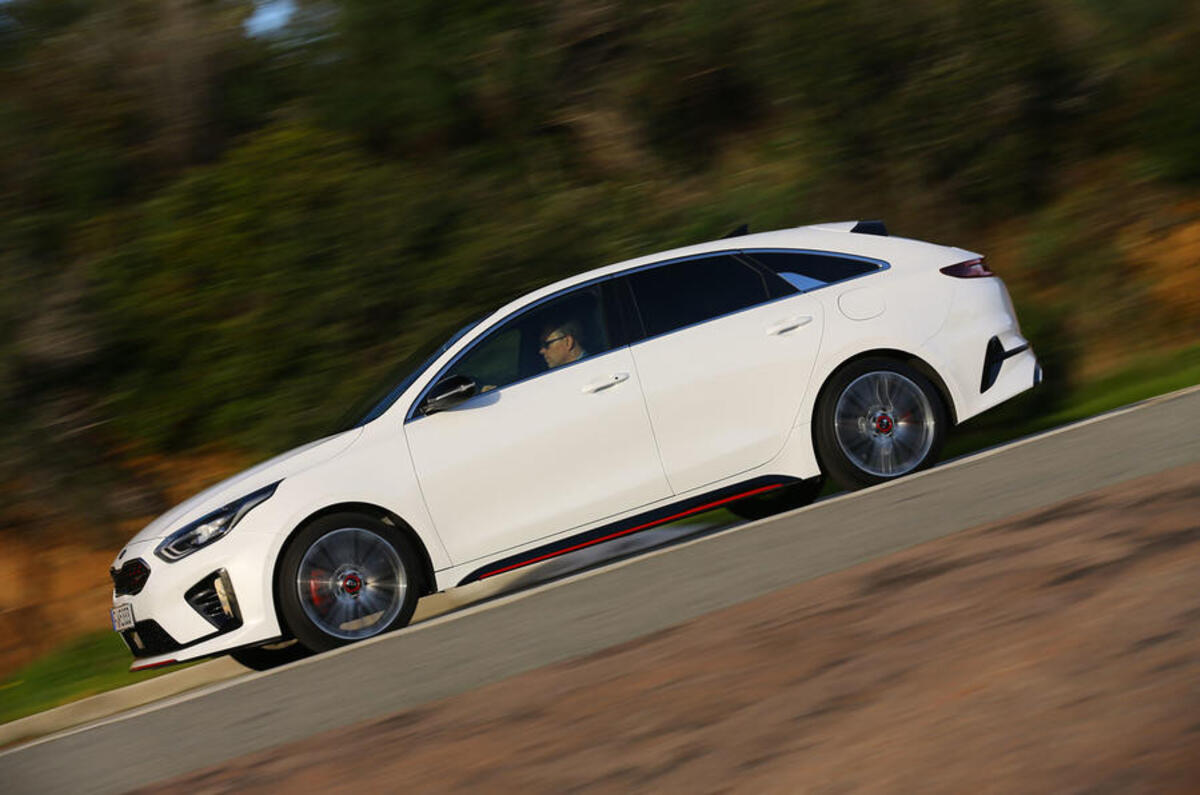 Kia Proceed