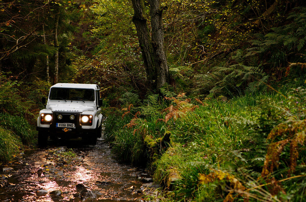 Land Rover Defender Land Rover Defender