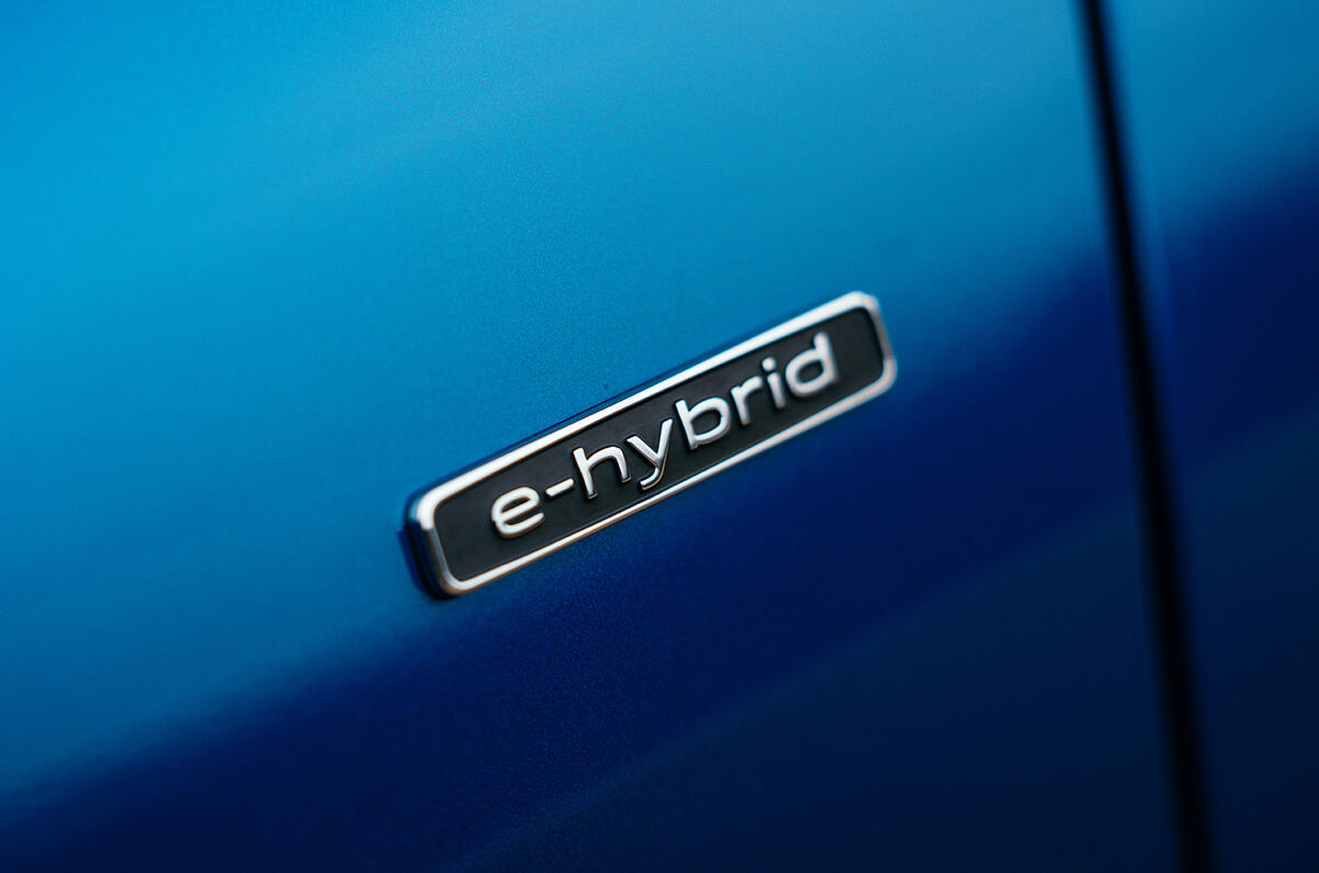 Audi e-hybrid badge