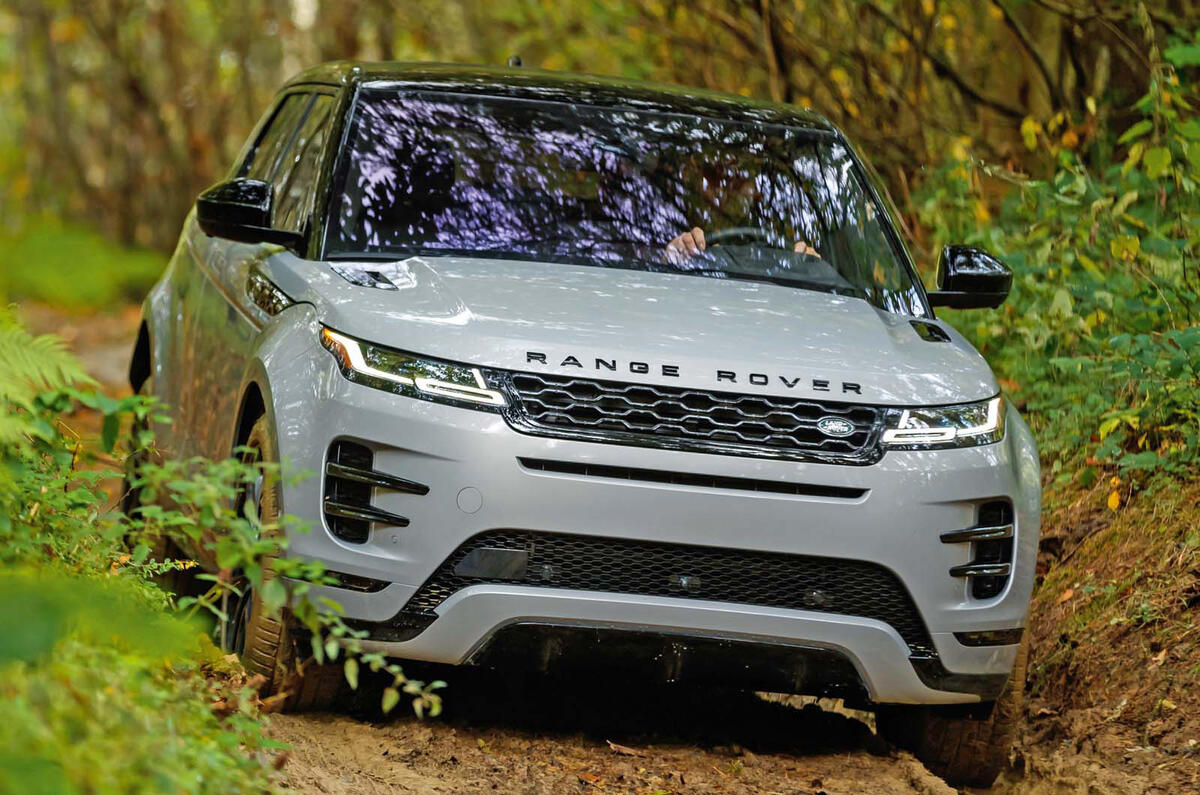 Range Rover Evoque 2019 official reveal - offroad front