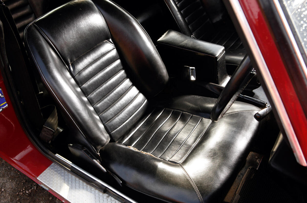 Reliant Scimitar GTE - interior Reliant Scimitar GTE - interior