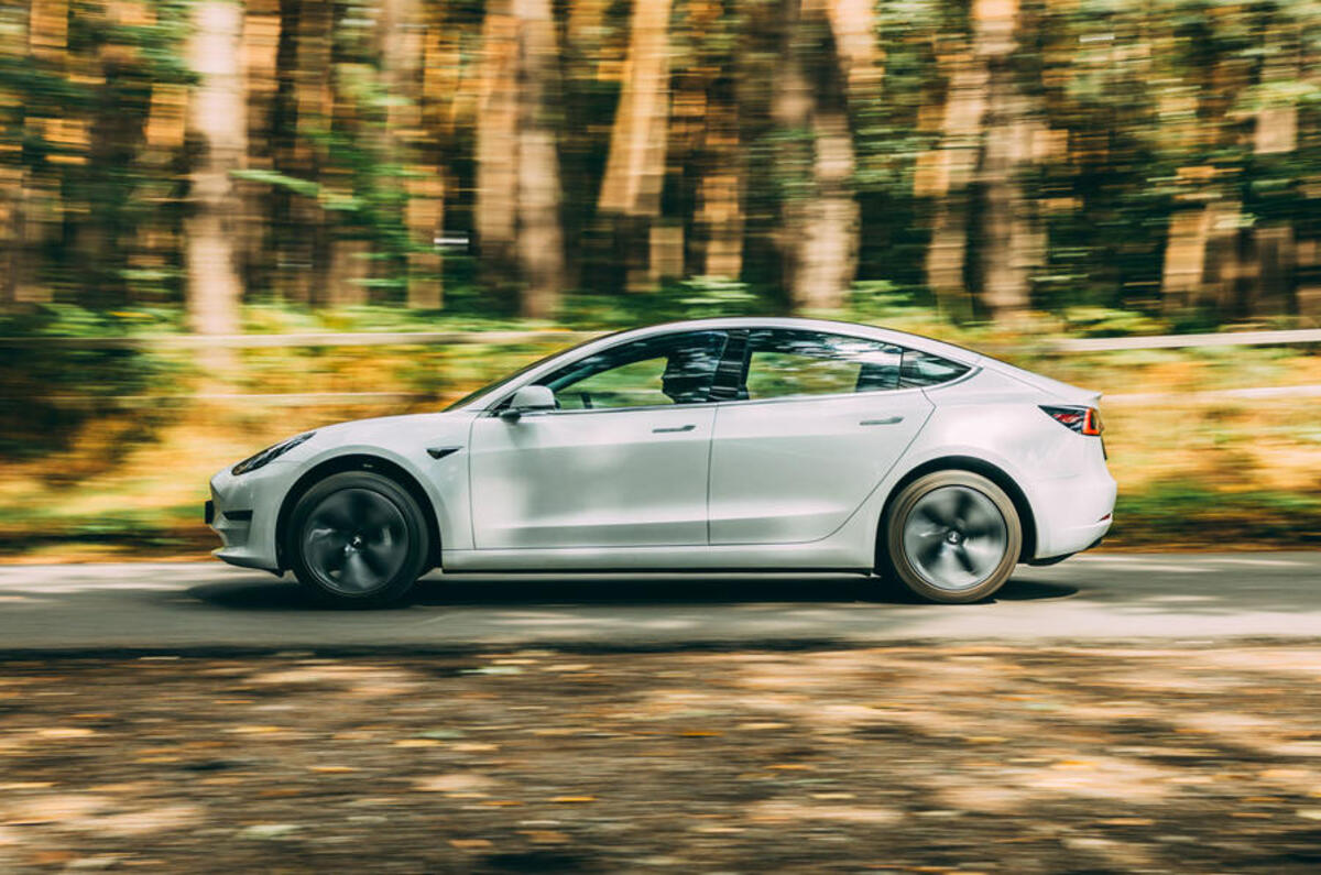2 tesla model 3 2019 rt hero side