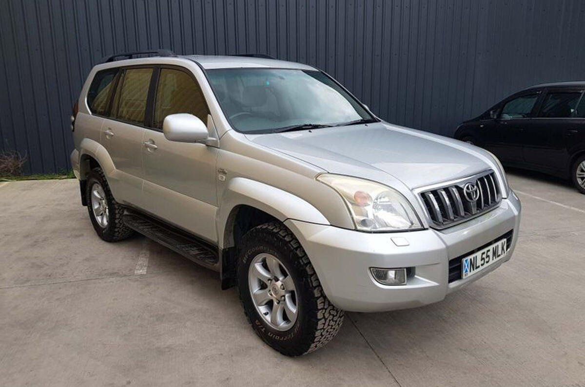 Toyota Land Cruiser 3.0 D-4D  Toyota Land Cruiser 3.0 D-4D