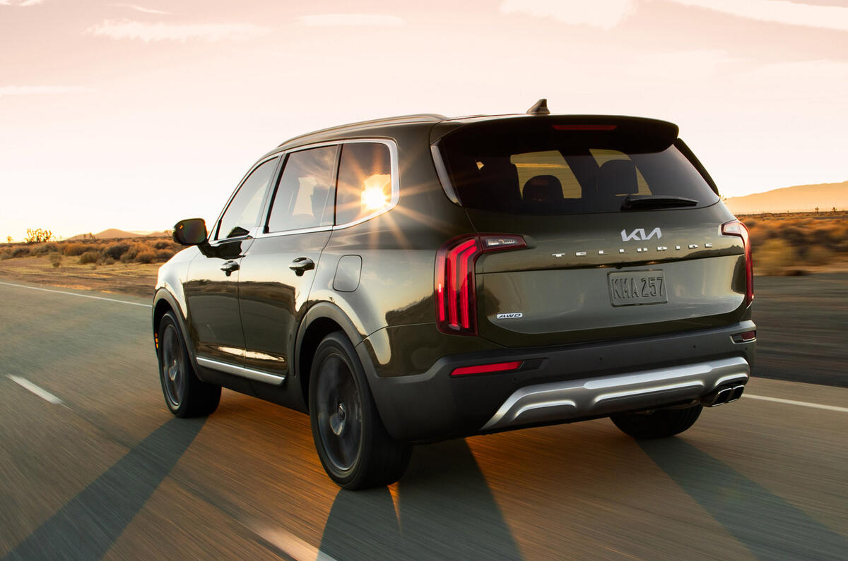 2 writers favourites 2021 Kia Telluride tracking rear