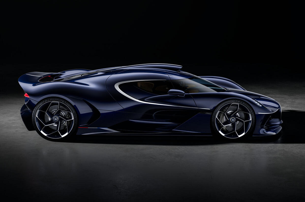 2.BUGATTI New Solitaire Aug 6, 2026 EXT SideTipup