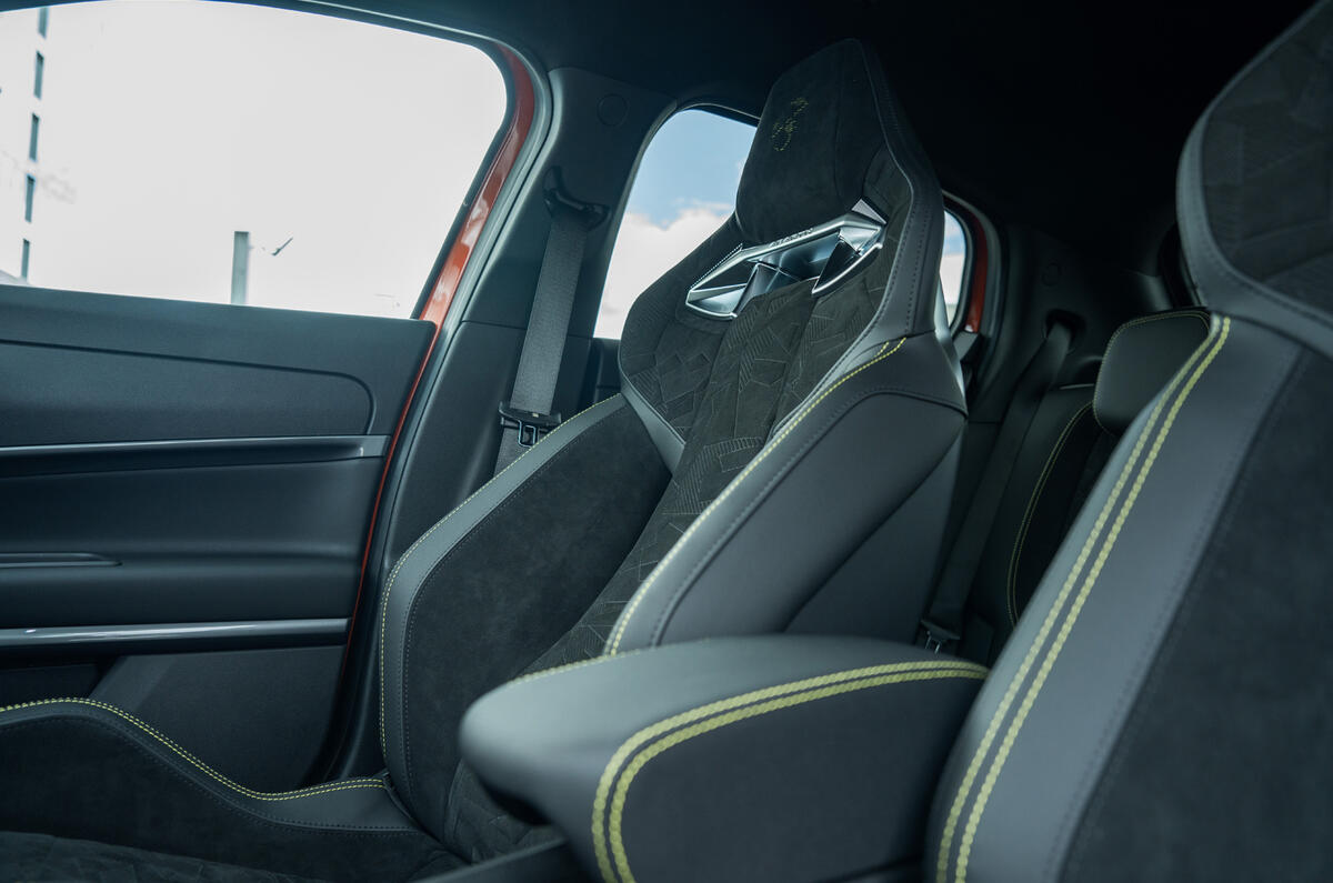 Abarth 600e Competizione