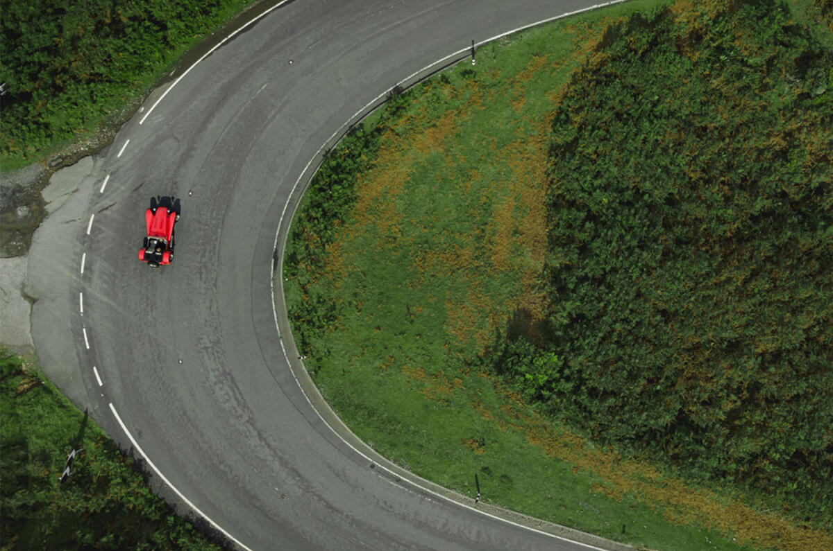 Caterham Super Seven - overhead