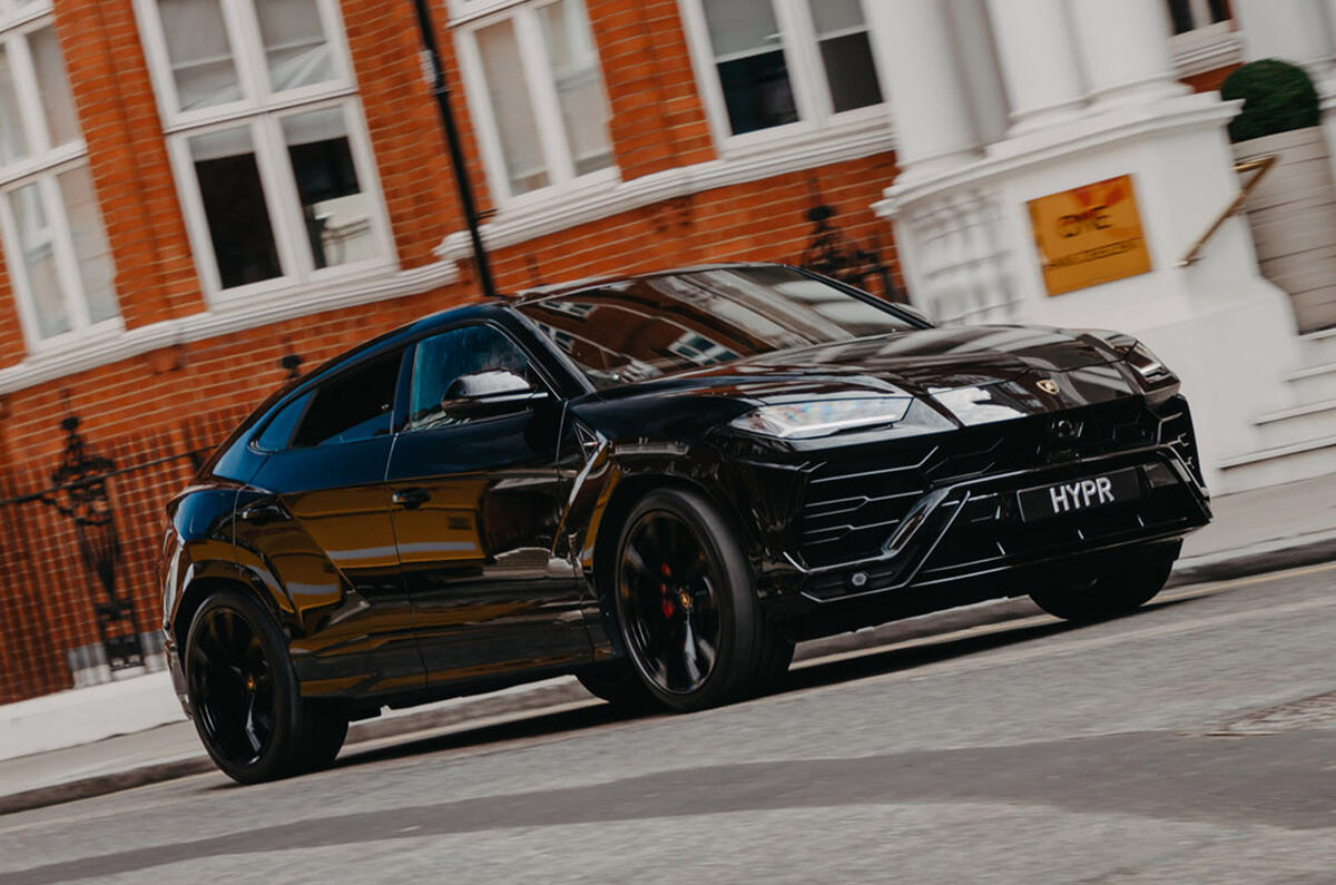 Lamborghini Urus - front
