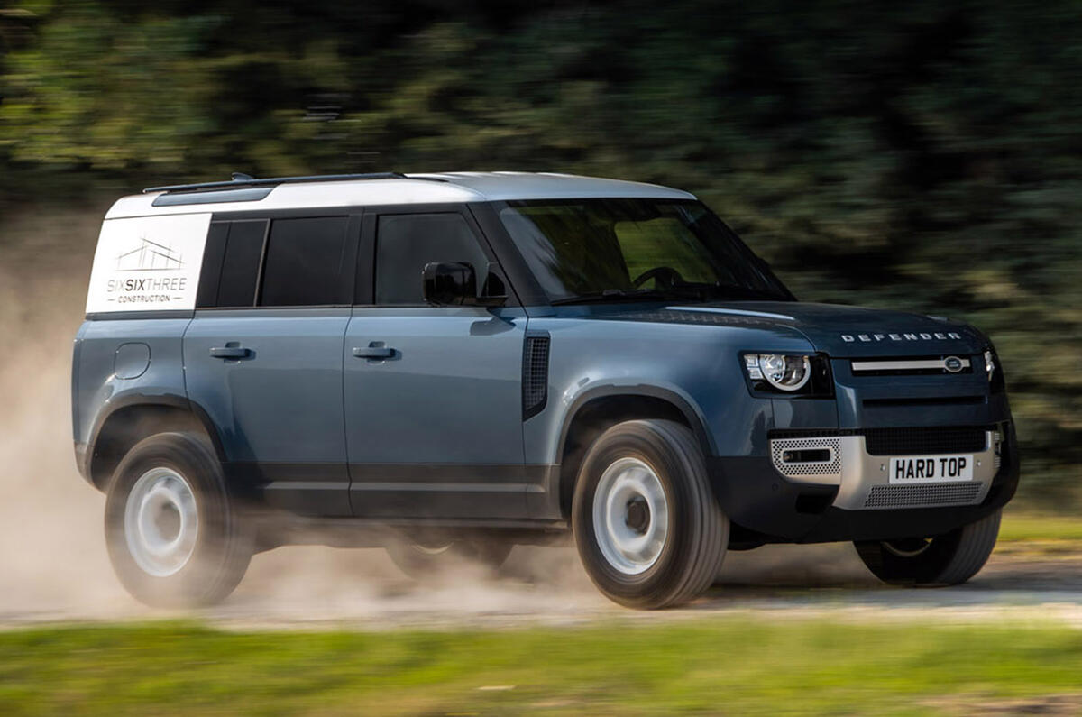 Land Rover Defender Hard Top - hero front