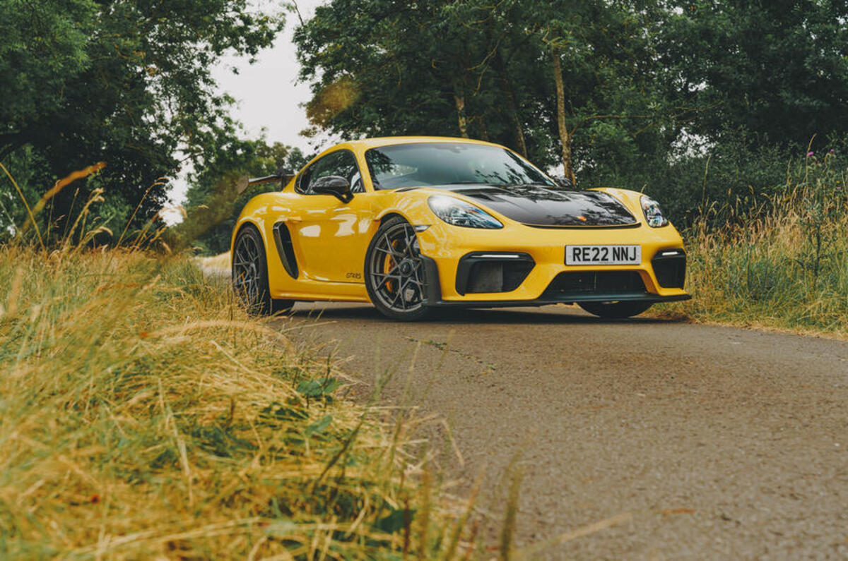 20 porsche cayman gt4 rs rt 2022 static