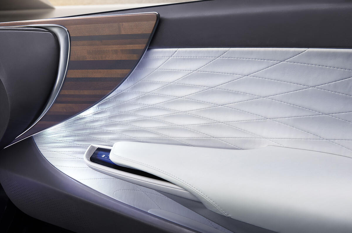 Lexus LF-FC
