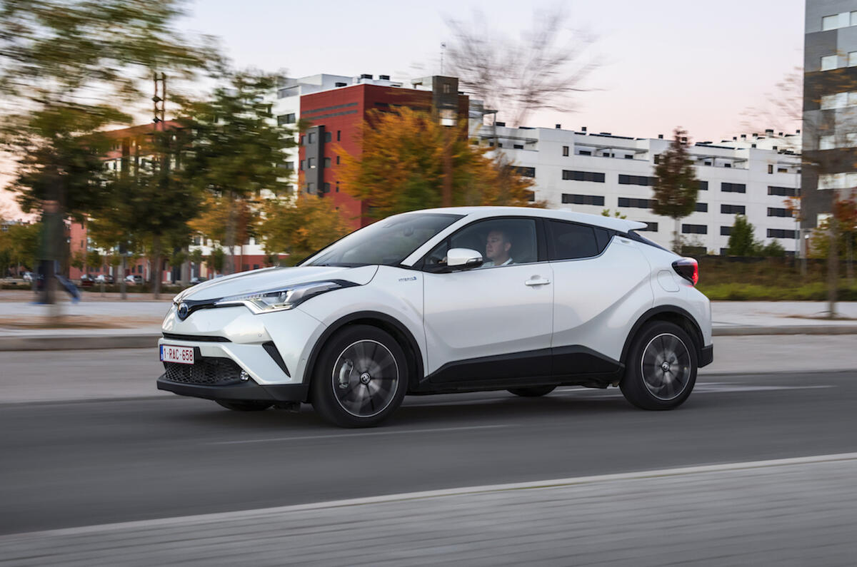 2017 Toyota C-HR 1.8 Hybrid review review | Autocar 2017 Toyota C-HR 1.8 Hybrid review review | Autocar