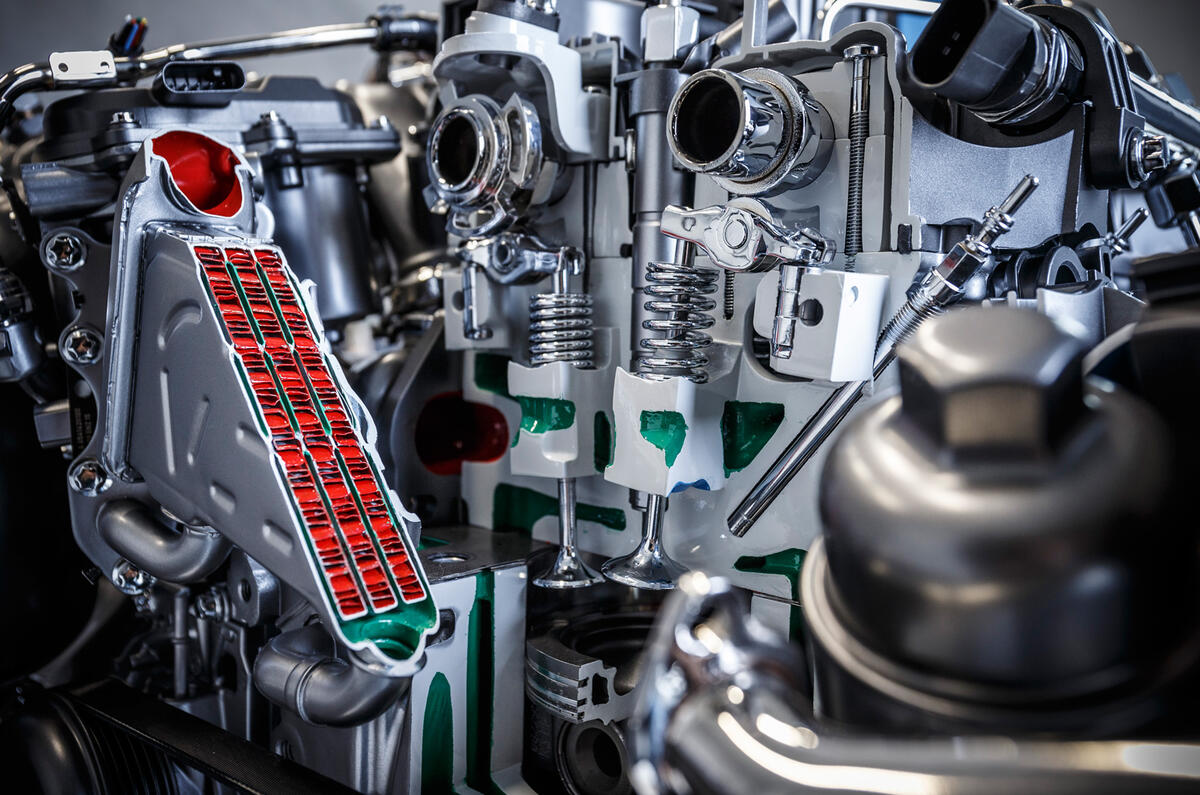 Mercedes diesel engine tech