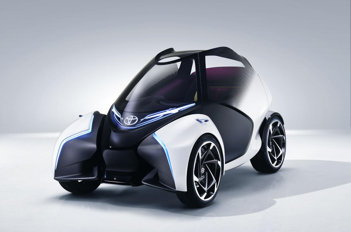 Toyota i-TRIL