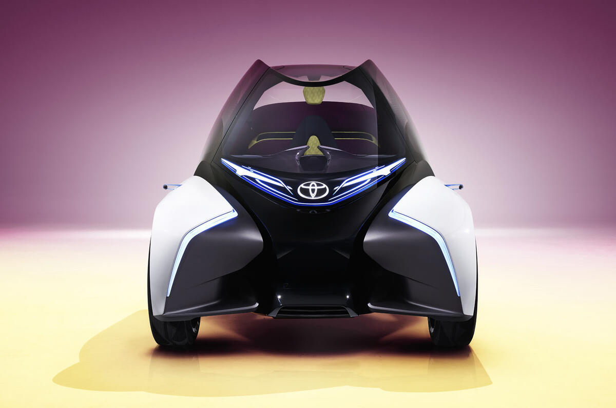 Toyota i-TRIL